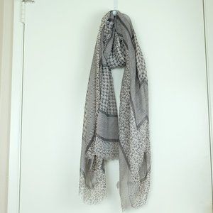 SCARF SAMPLE SALE 🧣🧣5/$20🧣🧣Or $5 Each